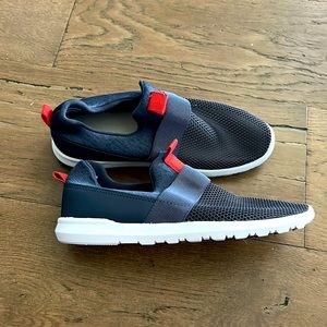 Boys water shoes with hard sole